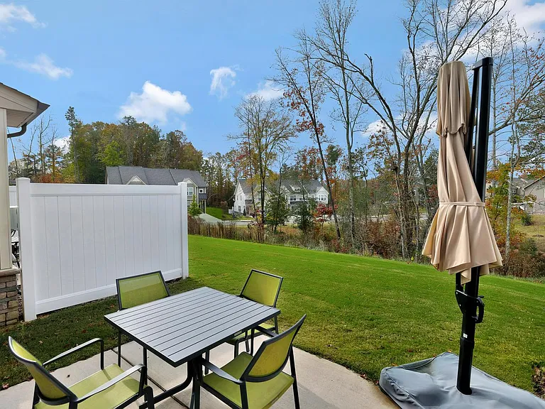 7520 Vinca Ct — Photo 5
