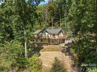 88 Brown Bear Way, Waynesville, NC 28786