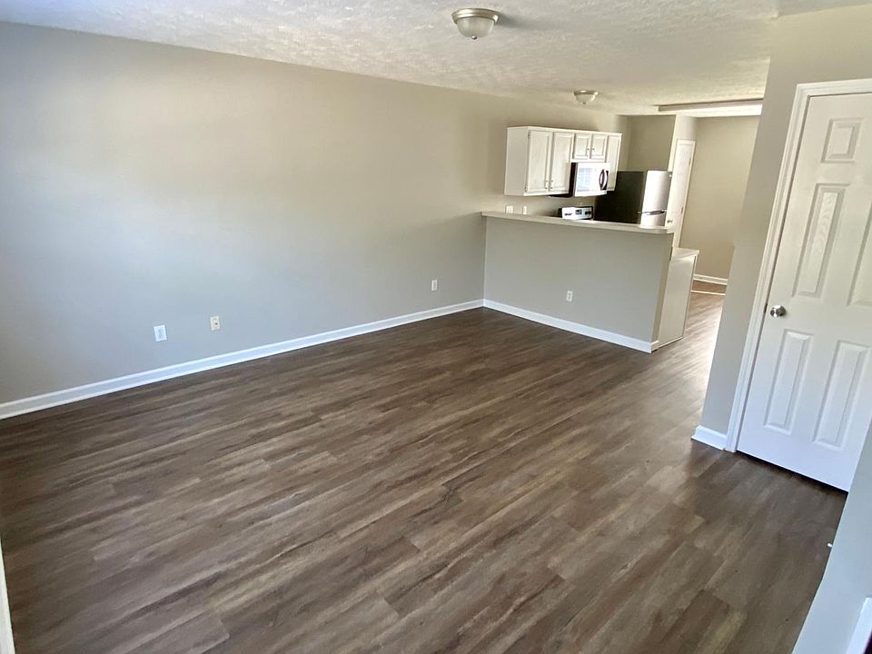 1st image of 463 Dabney Dr