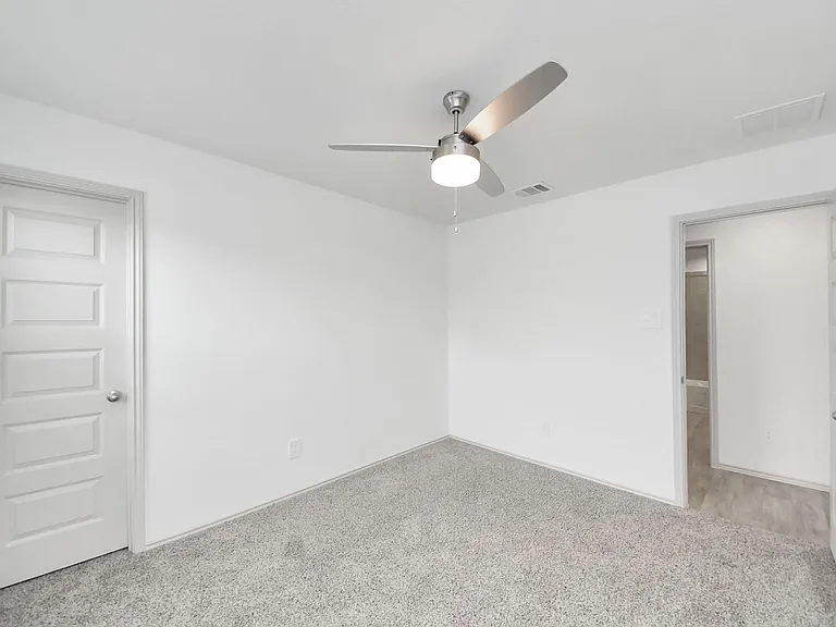 3521 Rockefeller Rd — Photo 35