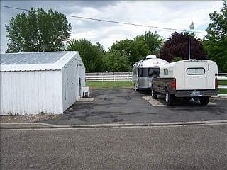 4th image of 994 Filer Ave W