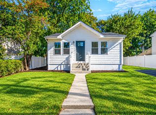 340 N Indiana Avenue, Lindenhurst, NY 11757