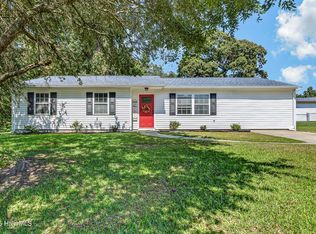 606 Duke Ct, Jacksonville, NC 28546
