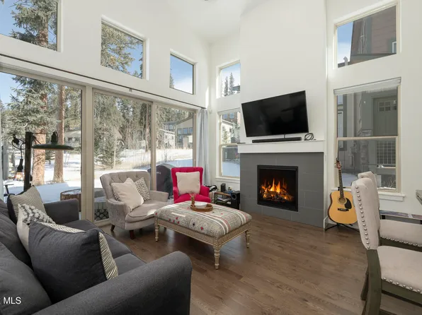 40 Journey Way, Fraser, CO 80442