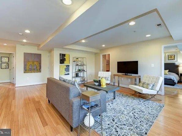 804 Taylor St NW APT 203, Washington, DC 20011