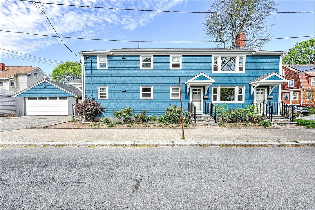 3 bed, 1100 sqft, $2,900 — Photo 1