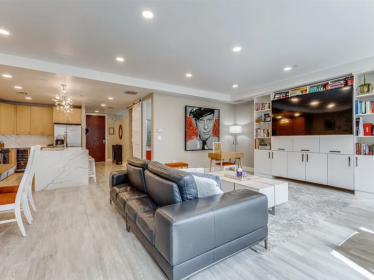 1505 Elm St #1101 — Photo 5