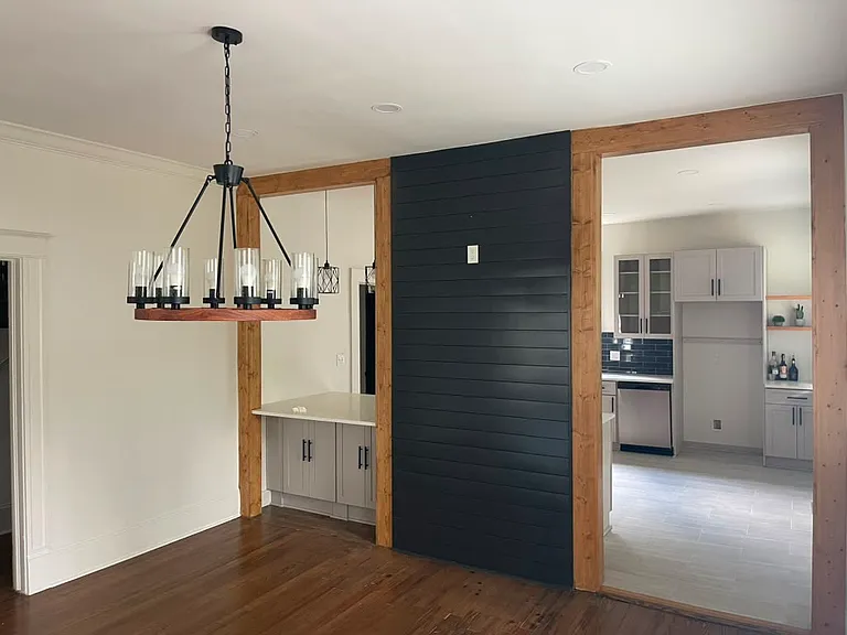 1340 Courtland Ave — Photo 2