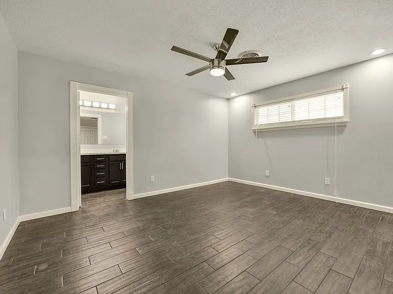 1125 Grace St — Photo 14