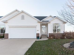 6612 Granite Ridge Ct NW, Cedar Rapids, IA 52405