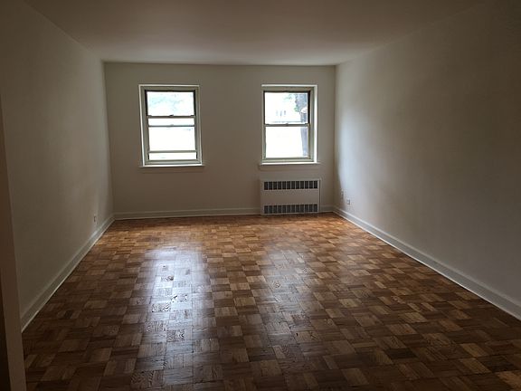 5th image of 137-21 83rd Ave #001O00