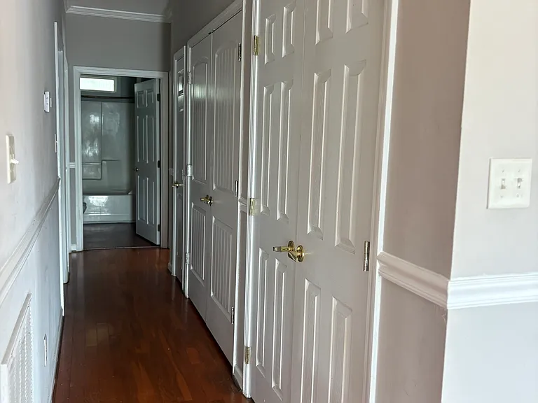 403 Saint Dunstans Ct — Photo 22
