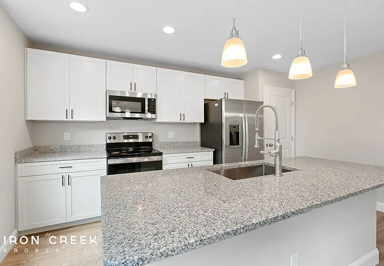 64 Hansel Ave #10 — Photo 3