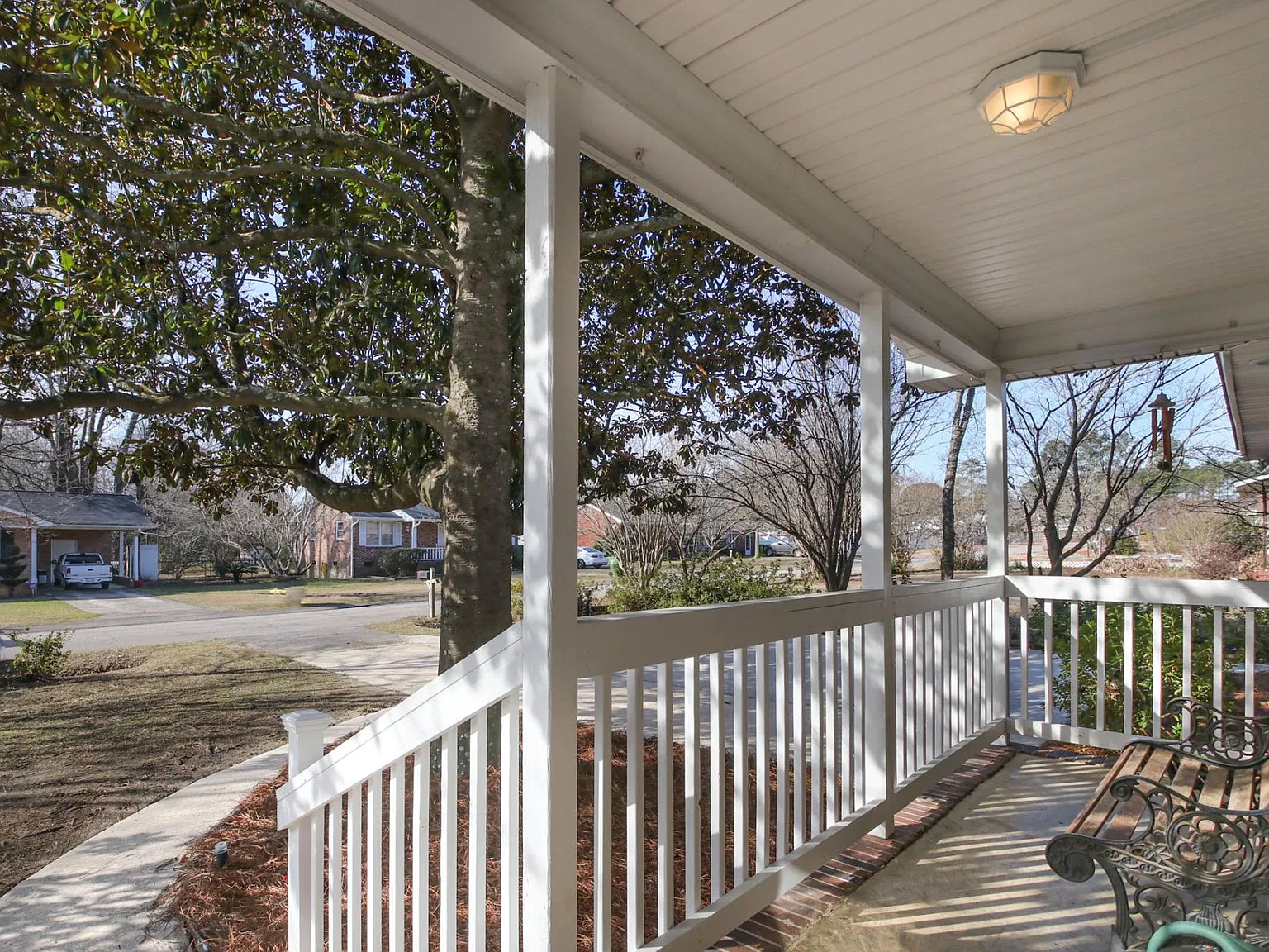7531 Burdell Dr — Photo 3