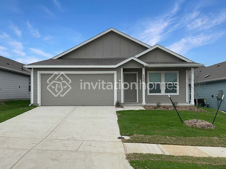 1st image of 2407 Fleming Dr