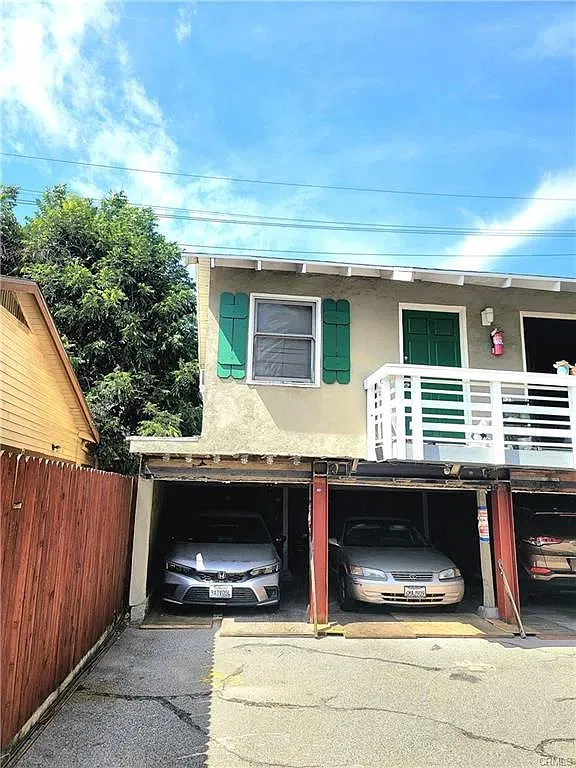 Studio, 1.0 bath, 335 sqft, $1,595 — Photo 1