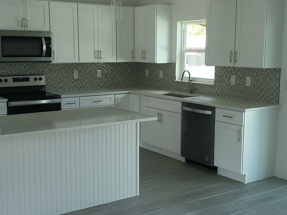2nd image of 388 Quincy Rd