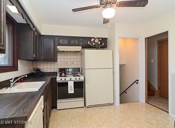 3rd image of 1000 E Aster Ave