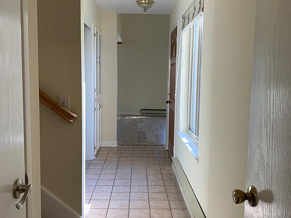 4th image of 2588 Knightsbridge Ln