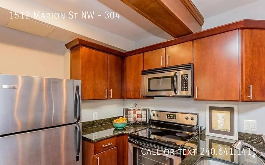Charming Studio Condo in Shaw! — Photo 4