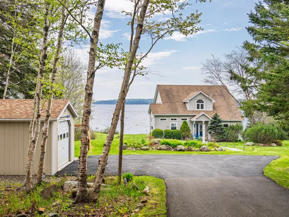 1 Mussel Ridge Lane, Owls Head, ME 04854