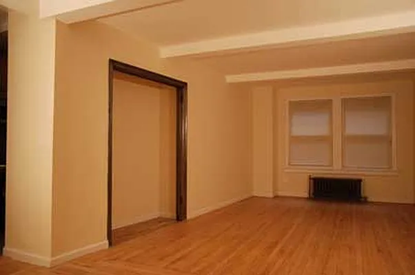 Rented by Buchbinder & Warren | media 1