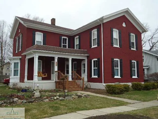 620 Hall St photo 1
