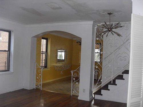 2nd image of 3463 Ely Ave