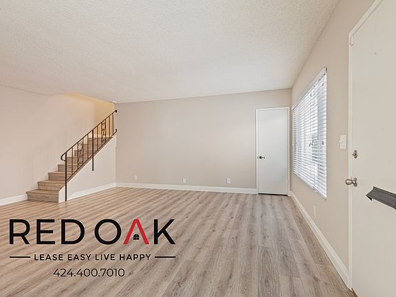 4th image of 205 7th St APT D