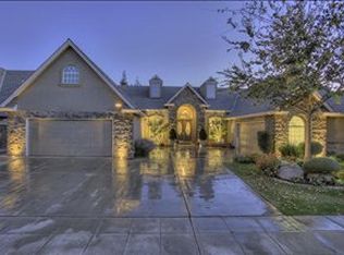 314 W Lester Ave, Clovis, CA 93619