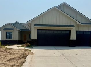 1329 W Greenvale St, Goddard, KS 67052