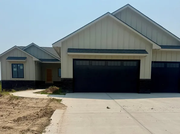 1329 W Greenvale St, Goddard, KS 67052