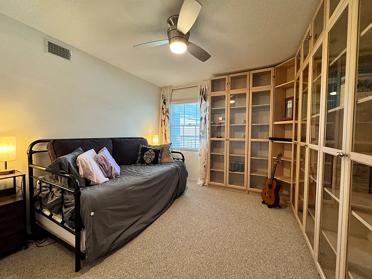 1155 Edgewater Cir — Photo 27