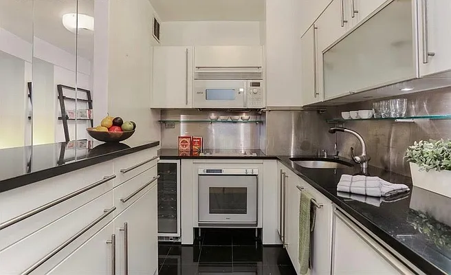 Rented by Compass | media 14
