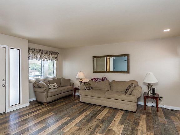 4th image of 6120 Antelope Villas Cir Unit 211