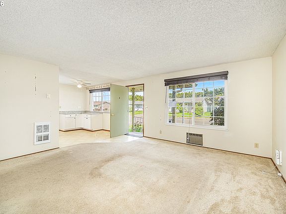 4th image of 2365 L St