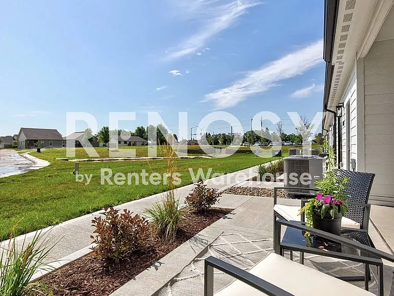 3656 NE Marissa Ln — Photo 21