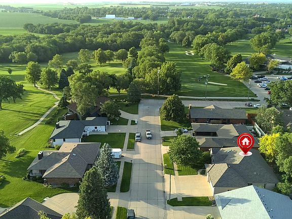 3rd image of 819 S Country Club Ave