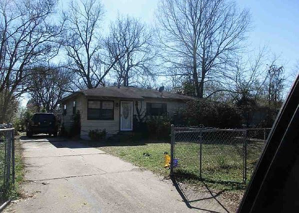 2nd image of 6601 Tracy Ave