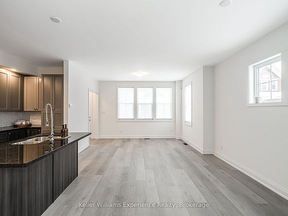 5th image of 24 Danielle Cres