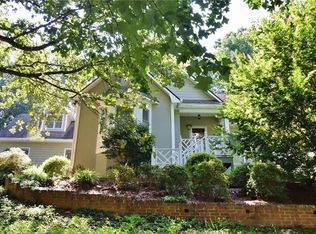 2506 N Oaks Pl, Gainesville, GA 30506