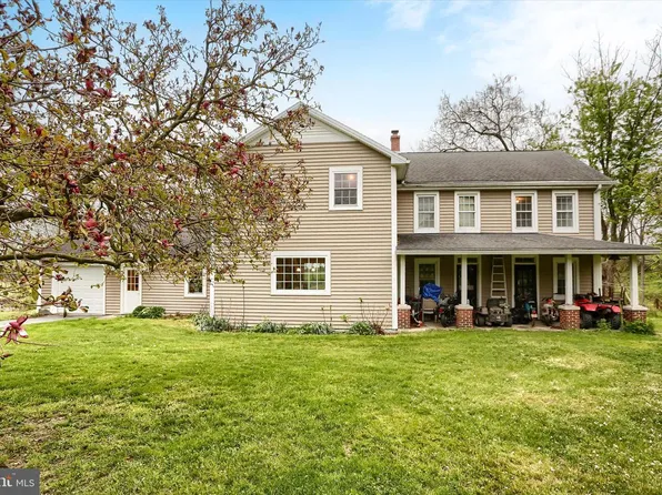 59 Hillymede Rd, Hummelstown, PA 17036