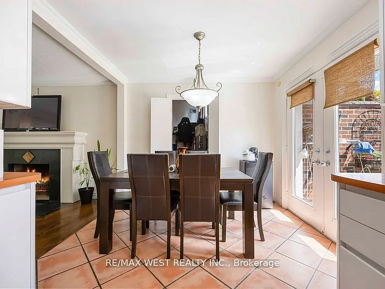 11 Duval Dr — Photo 17