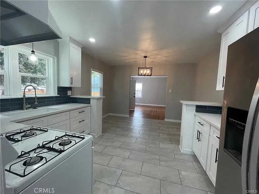 2 bed, 925 sqft, $3,250 — Photo 4