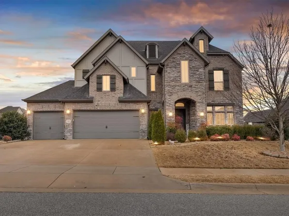 1620 Glastonbury Dr, Centerton, AR 72719