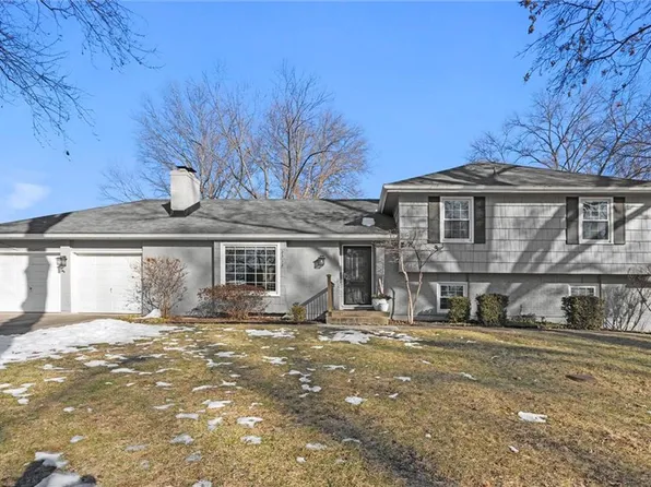 2312 W 105th St, Leawood, KS 66206