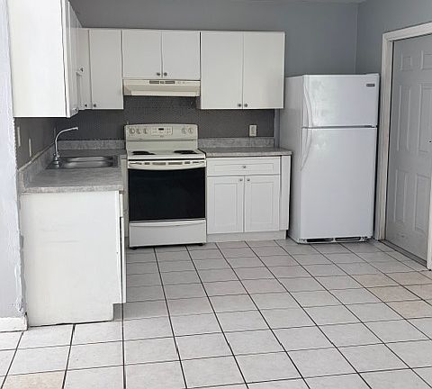 2nd image of 1509 E Eskimo Ave #1