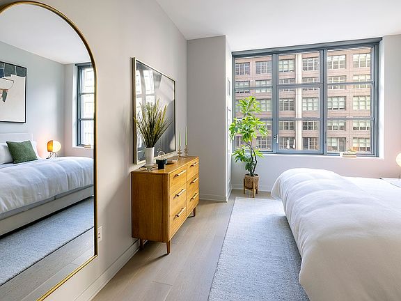5th image of 115 York St #9D