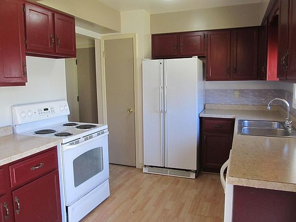 2nd image of 2125 Brook Dr