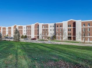 218 N Water St UNIT 303, Batavia, IL